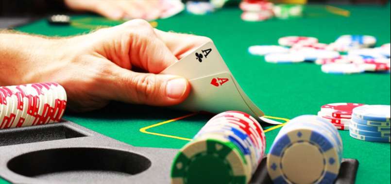 Poker là một tựa game quen thuộc tại sòng bài
